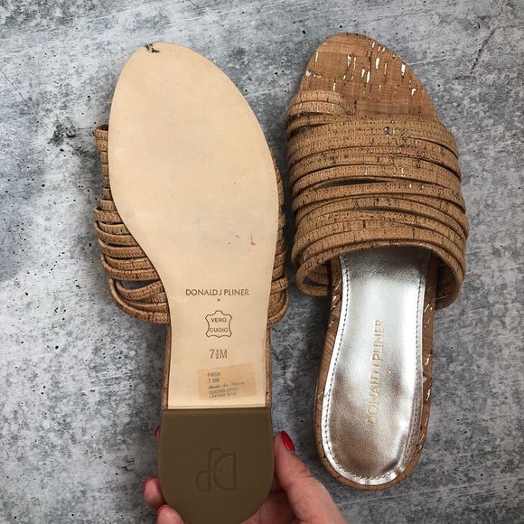 NWOT-  Donald Pliner Frea Cork Sandals - Picture 7 of 7